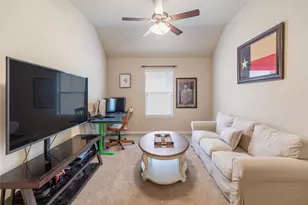 3940 Hollow Lake Rd, Fort Worth, TX 76262 - Photo 17