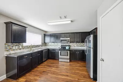 14714 Cedar Creek Way, Balch Springs, TX 75180 - Photo 9