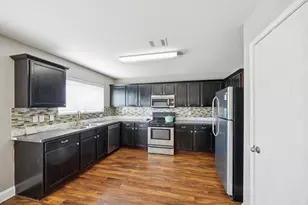 14714 Cedar Creek Way, Balch Springs, TX 75180 - Photo 9