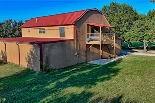 712 Front St, Sunset, TX 76270 - Photo 1