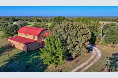 712 Front Street, Sunset, TX 76270 - Photo 3