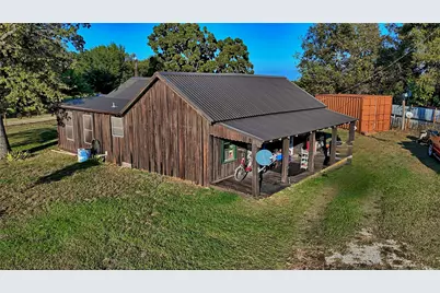 712 Front Street, Sunset, TX 76270 - Photo 37