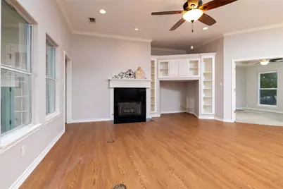 604 Runaway Bay Drive, Runaway Bay, TX 76426 - Photo 7