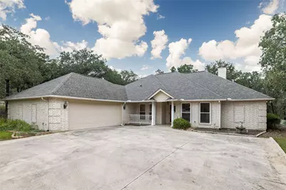 604 Runaway Bay Drive, Runaway Bay, TX 76426 - Photo 3