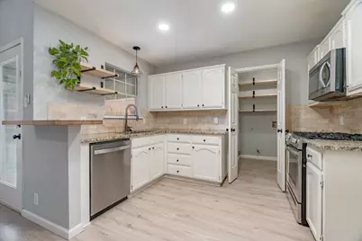 913 Brittany Drive, Denton, TX 76209 - Photo 5