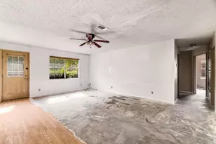 302 Cripple Creek, Powderly, TX 75473 - Photo 9