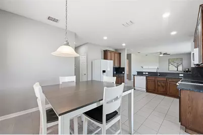 7807 Enchanted Isle Drive, Arlington, TX 76016 - Photo 13