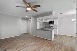 5726 Marvin Loving Dr, Garland, TX 75043 - Photo 9