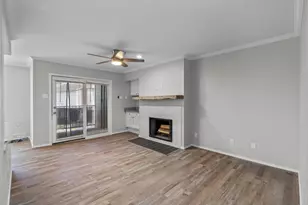5726 Marvin Loving Dr, Garland, TX 75043 - Photo 17