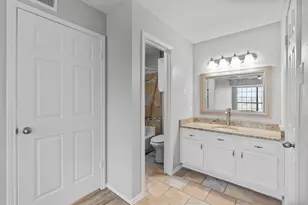 5726 Marvin Loving Dr, Garland, TX 75043 - Photo 27