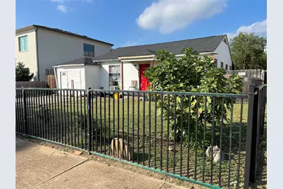 4423 Hopkins Avenue, Dallas, TX 75209 - Photo 3