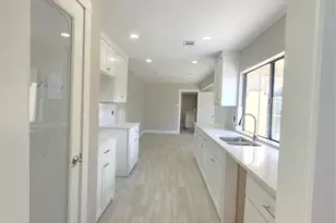 7334 Oakmore Dr, Dallas, TX 75249 - Photo 13