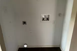 2665 Locust Ave, Dallas, TX 75216 - Photo 9