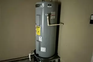 2665 Locust Ave, Dallas, TX 75216 - Photo 13