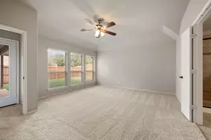 612 Ravenwood Dr, Saginaw, TX 76179 - Photo 23