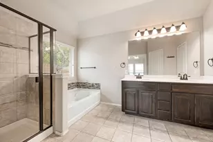 612 Ravenwood Dr, Saginaw, TX 76179 - Photo 25