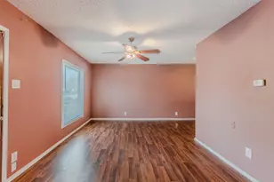 600 NE 11th St, Grand Prairie, TX 75050 - Photo 7