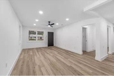 3301 Hedrick Street, Fort Worth, TX 76111 - Photo 9