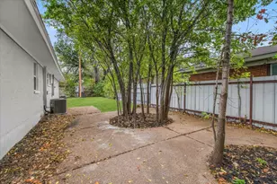 3301 Hedrick St, Fort Worth, TX 76111 - Photo 25