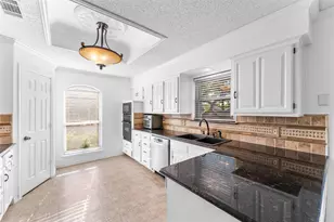 4813 Cortina Dr, Irving, TX 75038 - Photo 7