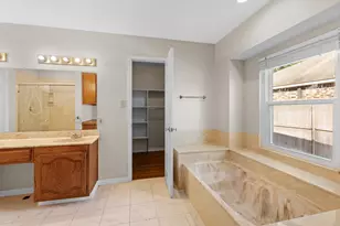 7114 Lo Chalmers Ln, Garland, TX 75043 - Photo 15