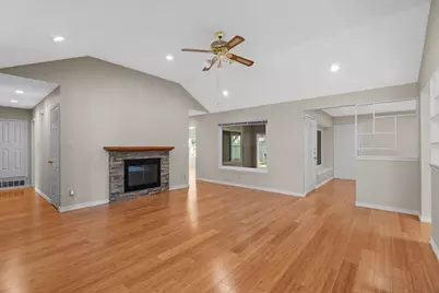 7114 Lo Chalmers Lane, Garland, TX 75043 - Photo 7