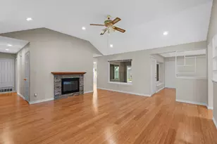 7114 Lo Chalmers Ln, Garland, TX 75043 - Photo 7