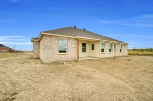 132 Joyce St, Whitney, TX 76692 - Photo 5