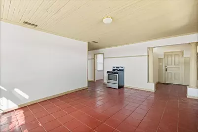 301 NE Barnard Street, Glen Rose, TX 76043 - Photo 13