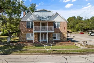 301 NE Barnard St, Glen Rose, TX 76043 - Photo 1