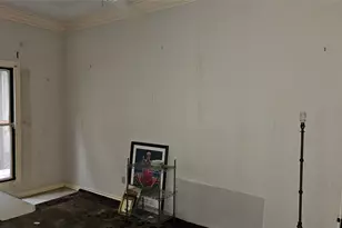 1809 Burton Hill Rd, Fort Worth, TX 76107 - Photo 11