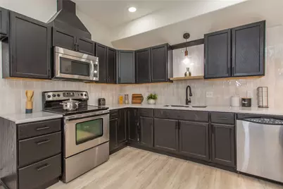 2825 Fairbrook Street, Irving, TX 75062 - Photo 11