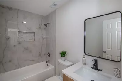 2825 Fairbrook Street, Irving, TX 75062 - Photo 17