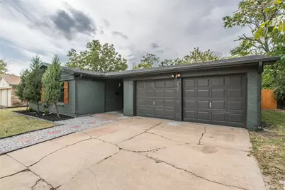 2825 Fairbrook Street, Irving, TX 75062 - Photo 3