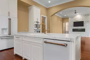 1600 Ridgewood Dr, Waco, TX 76710 - Photo 17