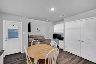 731 E Brown St, Cleburne, TX 76031 - Photo 13