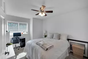 731 E Brown St, Cleburne, TX 76031 - Photo 27