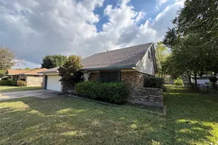 828 Misty Glen Dr, DeSoto, TX 75115 - Photo 3