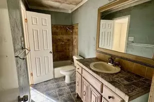 248 Gordon Dr, Azle, TX 76020 - Photo 5