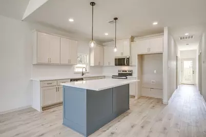 933 Colorado River Drive, Granbury, TX 76048 - Photo 5