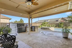 521 Bailer Dr, Crowley, TX 76036 - Photo 5