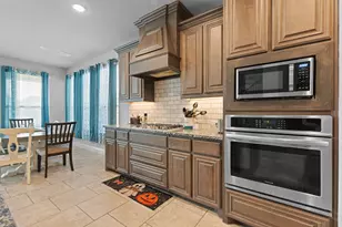 1112 Bear Oak Dr, Burleson, TX 76028 - Photo 5