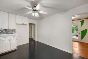 1405 Briarwood Blvd, Arlington, TX 76013 - Photo 11