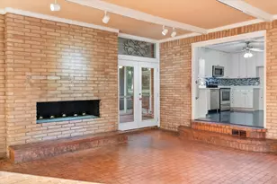 1405 Briarwood Blvd, Arlington, TX 76013 - Photo 15