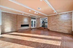 1405 Briarwood Blvd, Arlington, TX 76013 - Photo 13