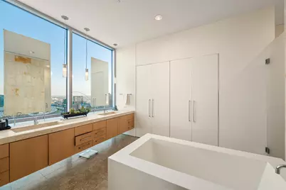 1717 Arts Plaza #2202, Dallas, TX 75201 - Photo 9