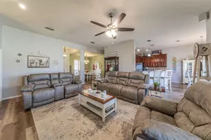 11621 Willow Springs Rd, Fort Worth, TX 76052 - Photo 5