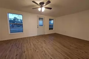 606 W Washington Ave, Whitney, TX 76692 - Photo 9