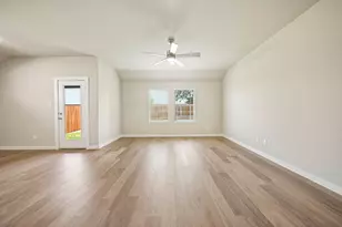 7620 Kingfisher Rd, Aubrey, TX 76227 - Photo 9