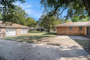 312 Stroud St, Cleburne, TX 76033 - Photo 23